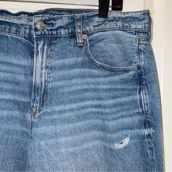 American Eagle Super High Waisted Ultra Wide Leg Jean - Picture 8 of 11